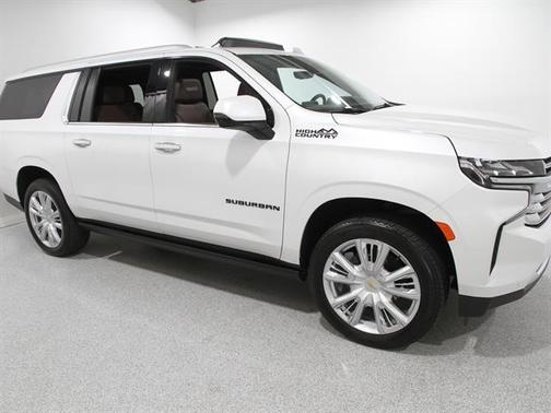2024 Chevrolet Suburban 4WD High Country