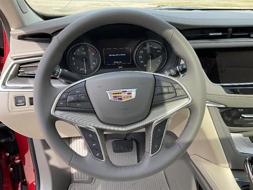 2026 Cadillac XT5 Premium Luxury