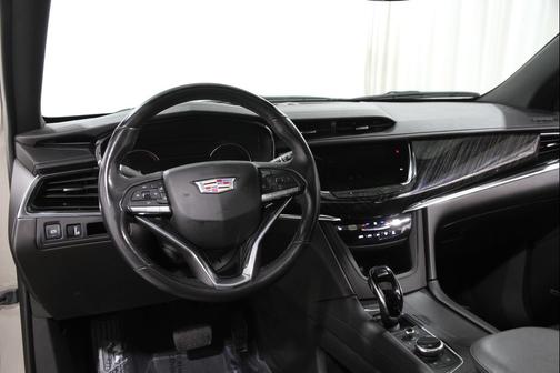 2022 Cadillac XT6 Premium Luxury AWD