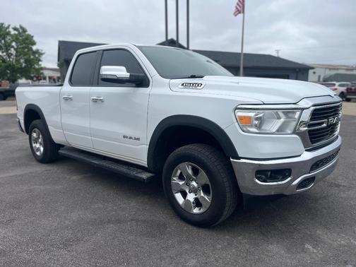 Bright White Clearcoat 2020 RAM 1500 Big Horn/Lone Star