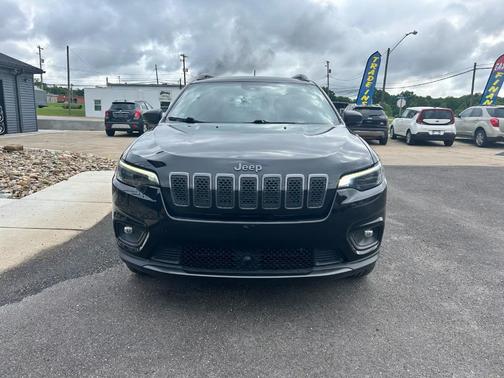 Diamond Black Crystal Pearlcoat 2021 Jeep Cherokee Latitude Lux