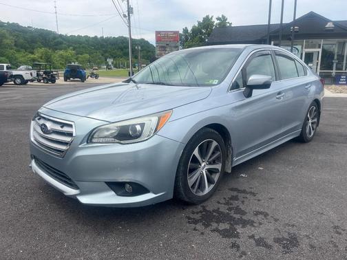 Ice Silver Metallic 2015 Subaru Legacy Limited