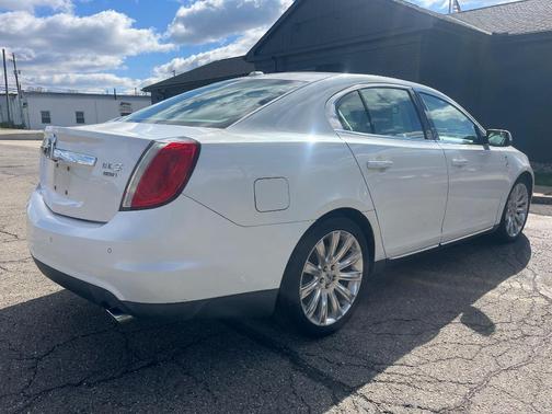 WHITE 2011 Lincoln MKS Base