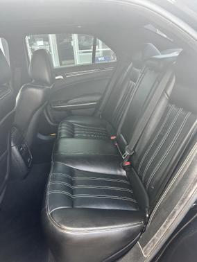 Gloss Black 2019 Chrysler 300 S