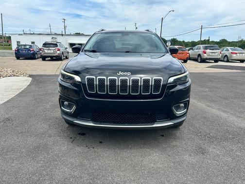 Diamond Black Crystal Pearlcoat 2020 Jeep Cherokee Limited
