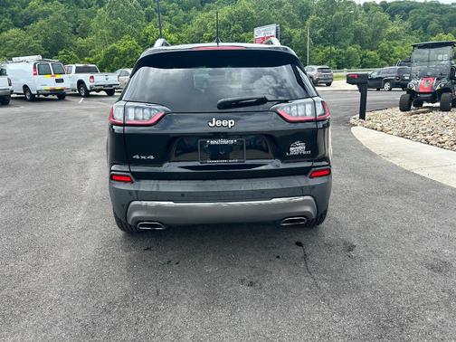 Diamond Black Crystal Pearlcoat 2020 Jeep Cherokee Limited