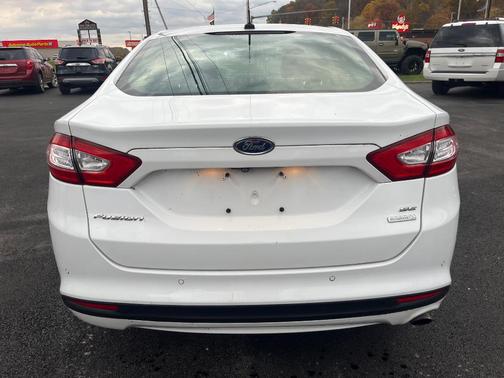 2015 Ford Fusion SE