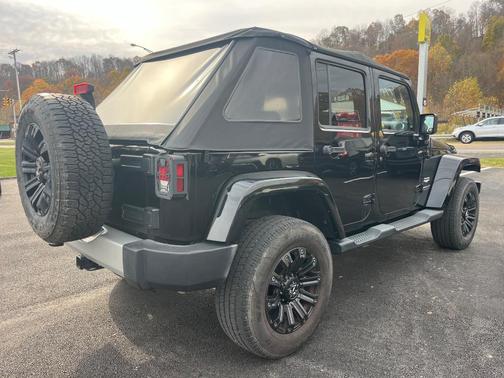 2012 Jeep Wrangler Unlimited Sahara