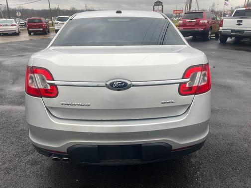 2011 Ford Taurus SEL