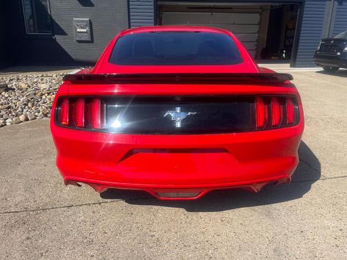 2015 Ford Mustang V6