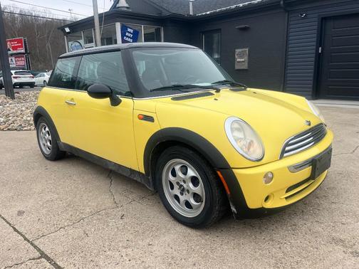 2005 MINI Cooper S Base