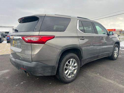 2018 Chevrolet Traverse LT Cloth