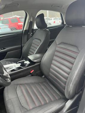 WHITE 2016 Ford Fusion SE