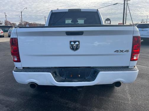 2018 RAM 1500 Tradesman/Express