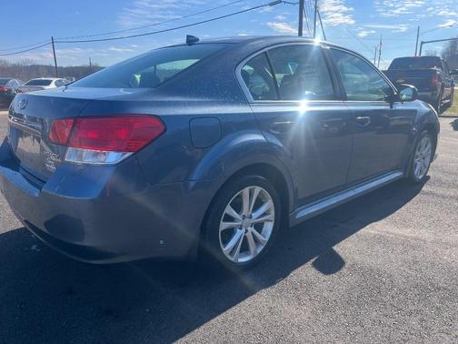 2013 Subaru Legacy Premium