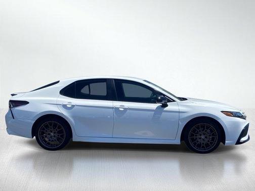 Ice 2023 Toyota Camry SE Nightshade