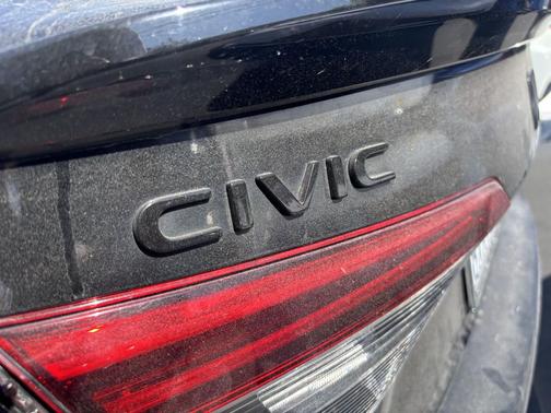 Crystal Black Pearl 2022 Honda Civic Touring
