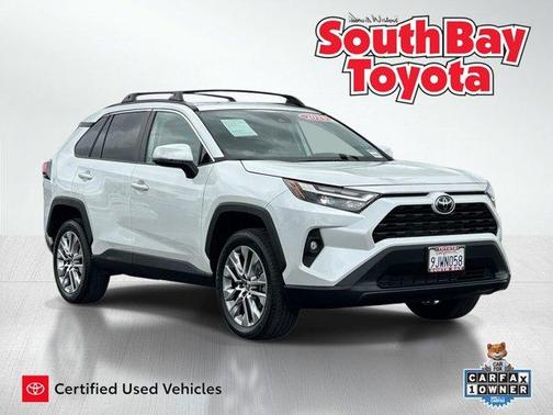 Wind Chill Pearl 2023 Toyota RAV4 XLE Premium