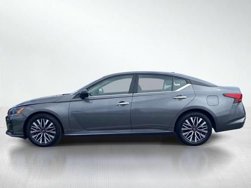 Gun Metallic 2025 Nissan Altima 2.5 SV
