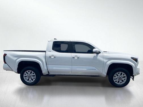 Ice Cap 2025 Toyota Tacoma SR5