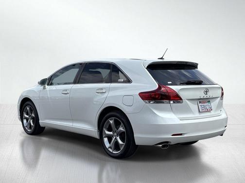 Blizzard Pearl 2014 Toyota Venza XLE
