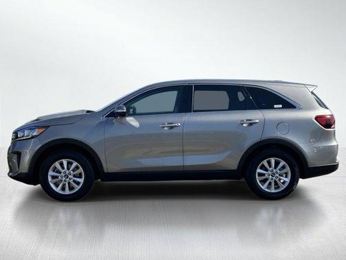Titanium Silver 2019 Kia Sorento LX