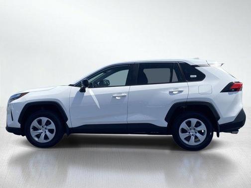 Ice 2025 Toyota RAV4 LE