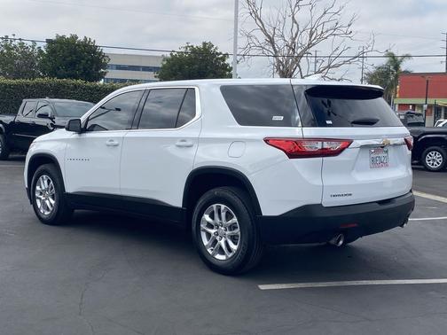 Summit White 2021 Chevrolet Traverse LS