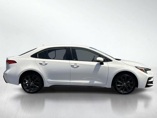 Ice Cap 2026 Toyota Corolla Hybrid SE