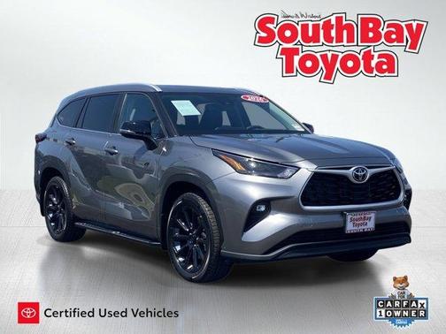 Metal 2026 Toyota Highlander XLE