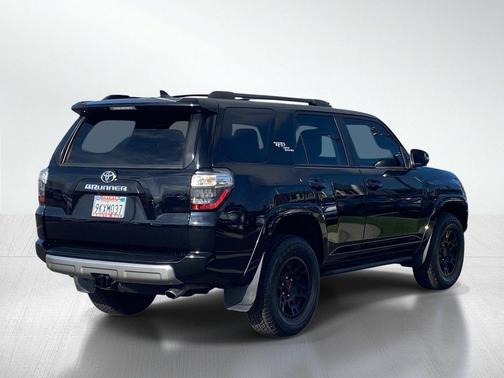 Midnight Black Metallic 2024 Toyota 4Runner TRD Off Road Premium