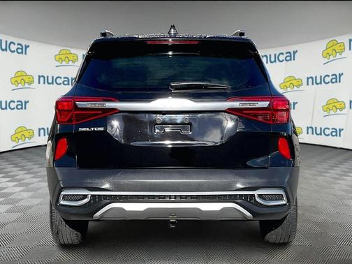 2022 Kia Seltos EX