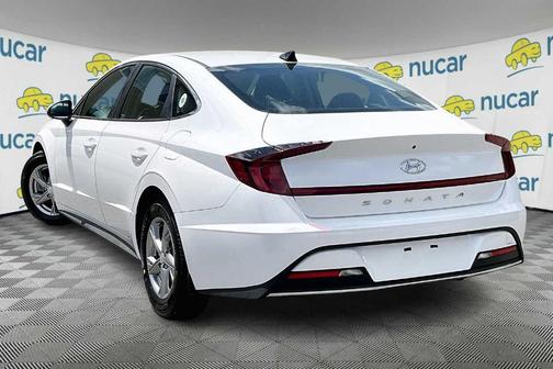 2022 Hyundai SONATA SE