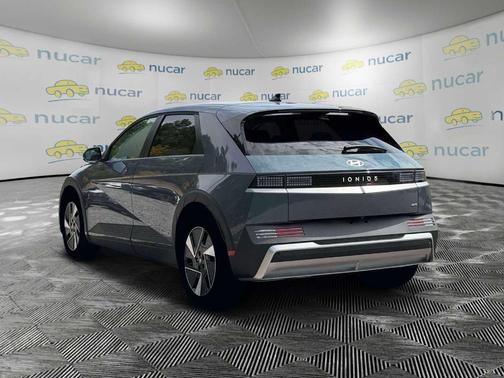 2026 Hyundai IONIQ 5 SE