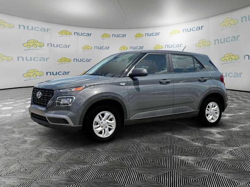 2025 Hyundai VENUE SE