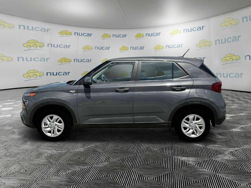 2025 Hyundai VENUE SE