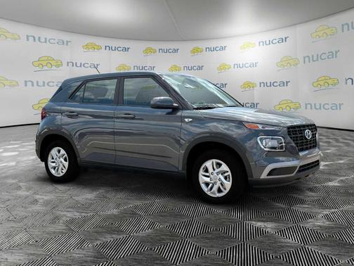 2025 Hyundai VENUE SE