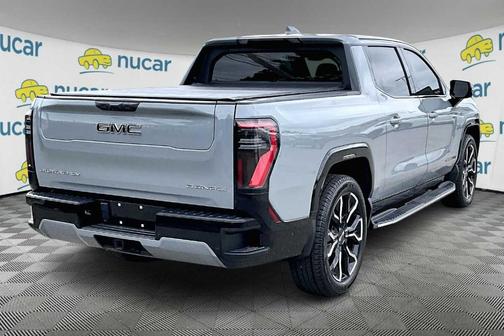 2024 GMC Sierra EV Denali