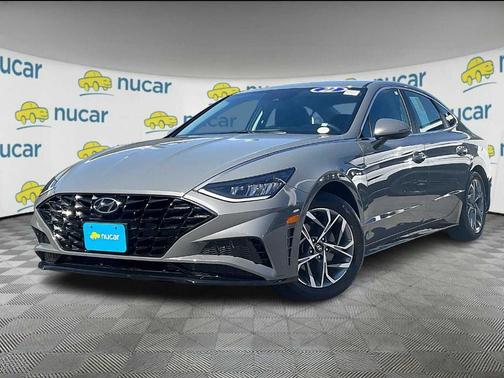 2022 Hyundai SONATA SEL