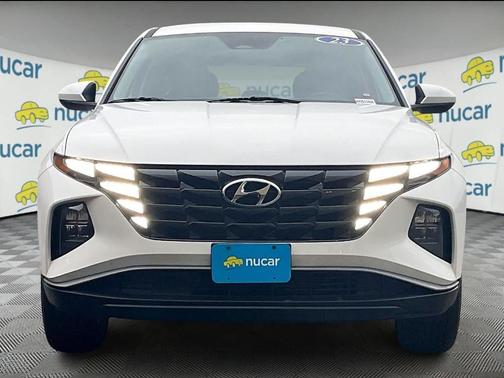 2023 Hyundai TUCSON SE