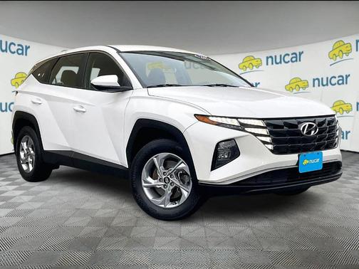 2023 Hyundai TUCSON SE