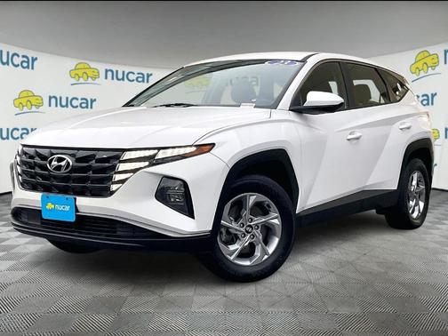 2023 Hyundai TUCSON SE