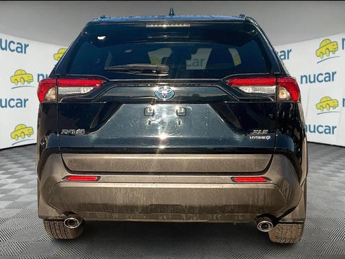 2019 Toyota RAV4 Hybrid XLE