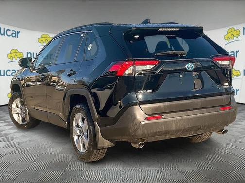 2019 Toyota RAV4 Hybrid XLE