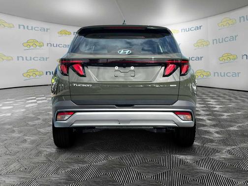 2025 Hyundai TUCSON SE