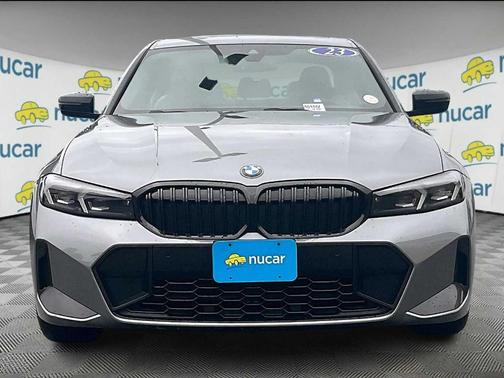 2023 BMW 330 i xDrive