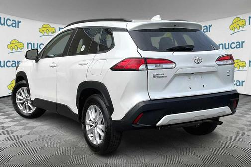 2023 Toyota Corolla Cross LE