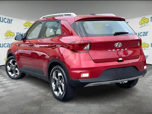 2024 Hyundai VENUE Limited