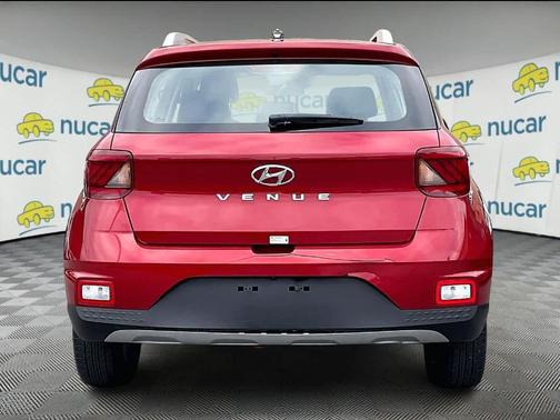 2024 Hyundai VENUE Limited