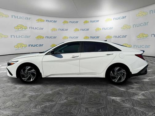 2025 Hyundai ELANTRA HEV SEL